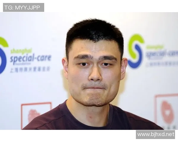 姚明在亚运会上的精彩瞬间与表情背后的故事解析 姚明在亚运会上的精彩瞬间与表情背后的故事解析