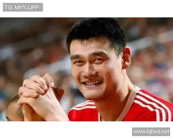 姚明全新风貌展现胡子造型照片引发网友热议与讨论 姚明全新风貌展现胡子造型照片引发网友热议与讨论