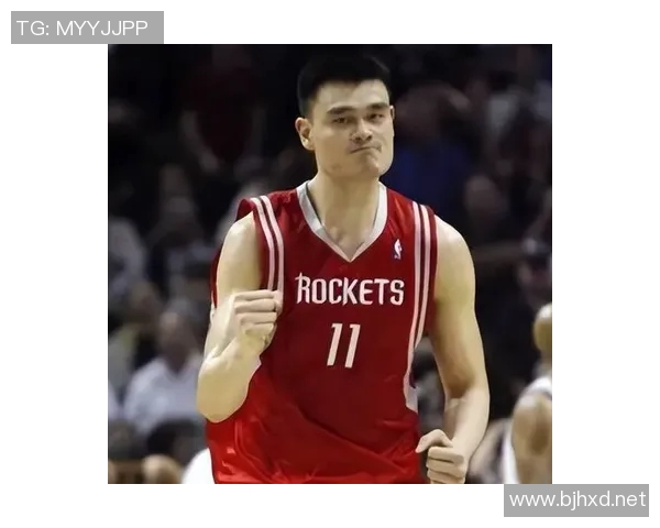 姚明在韩国扣篮赛中的精彩表现引发篮球迷热议与赞叹