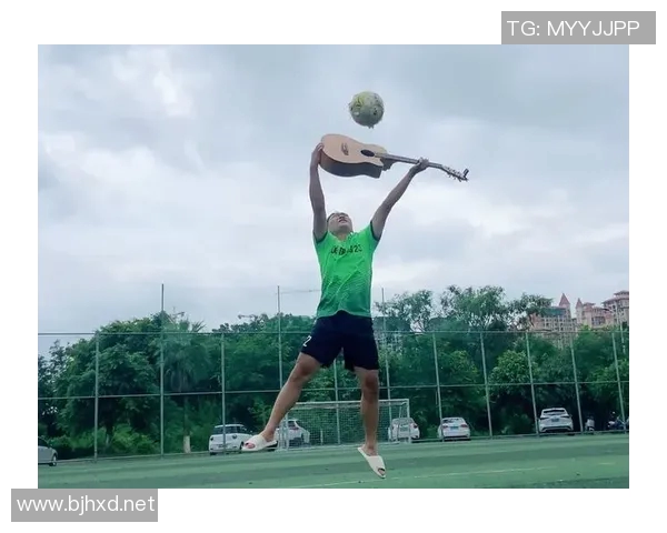 足球明星现场吉他表演精彩瞬间回顾与幕后花絮分享