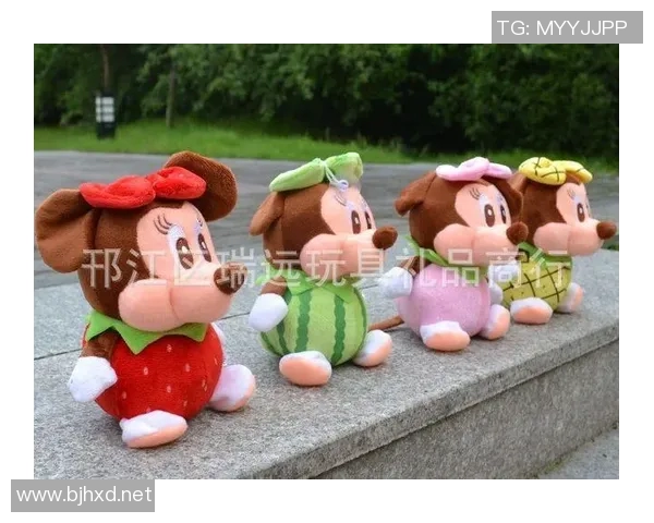 足球明星公仔毛绒娃娃带你感受绿茵场上的激情与梦想,陪伴每一个热爱足球的你 足球明星公仔毛绒娃娃带你感受绿茵场上的激情与梦想,陪伴每一个热爱足球的你