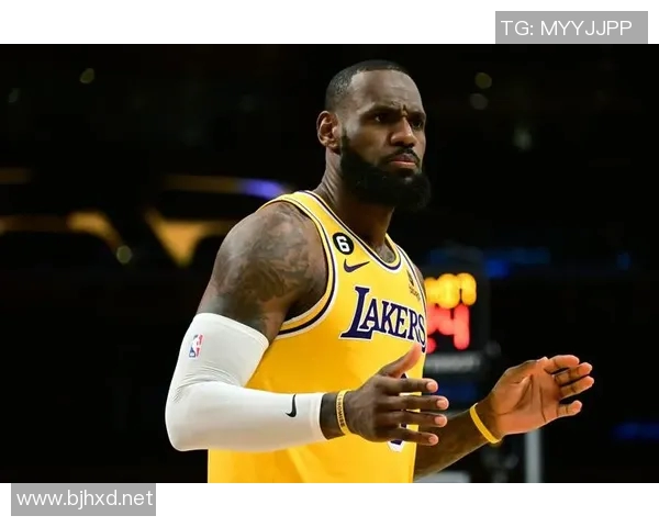 姓罗的篮球足球明星男的传奇故事与辉煌成就全解析